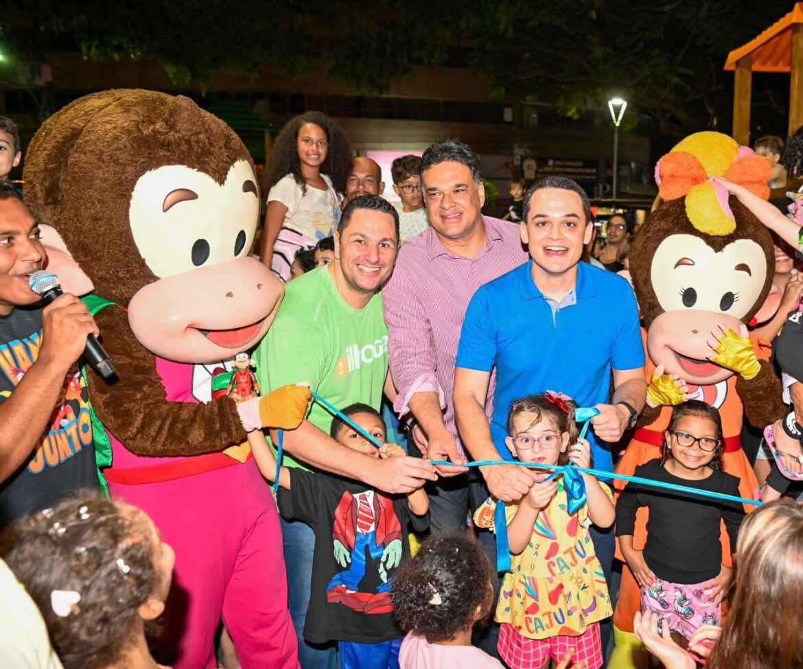 Praça Nilze Mendes, em Jardim Camburi, ganha novo Parque Kids