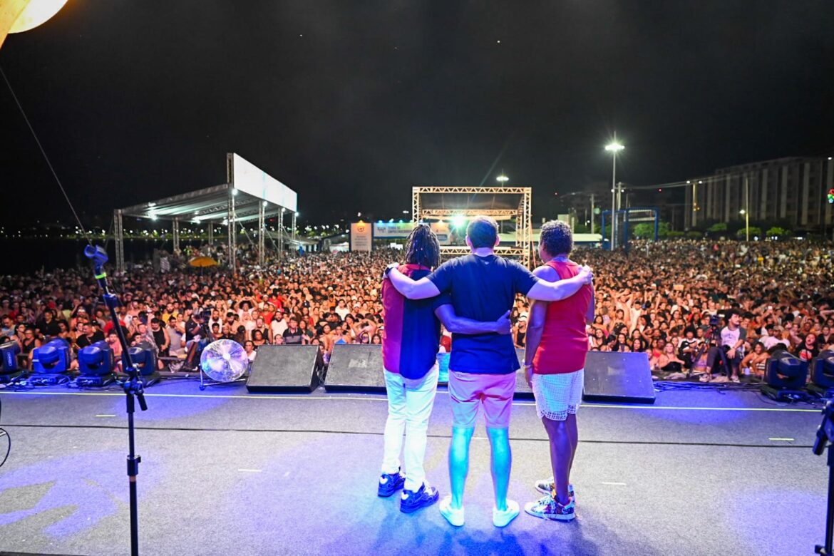 40 Mil Pessoas Celebram a Abertura da Arena de Verão 2025 em Vitória